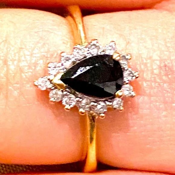 Sapphire and diamonds 14K Gold ring Sz 7.5